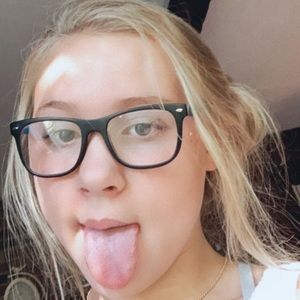 Meet your Posher, Delayna